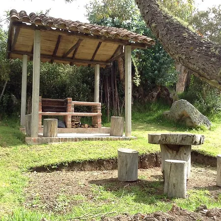 Chalet Guata & Exclusividad & Ubicacion Estrategica Sesquile Exterior photo